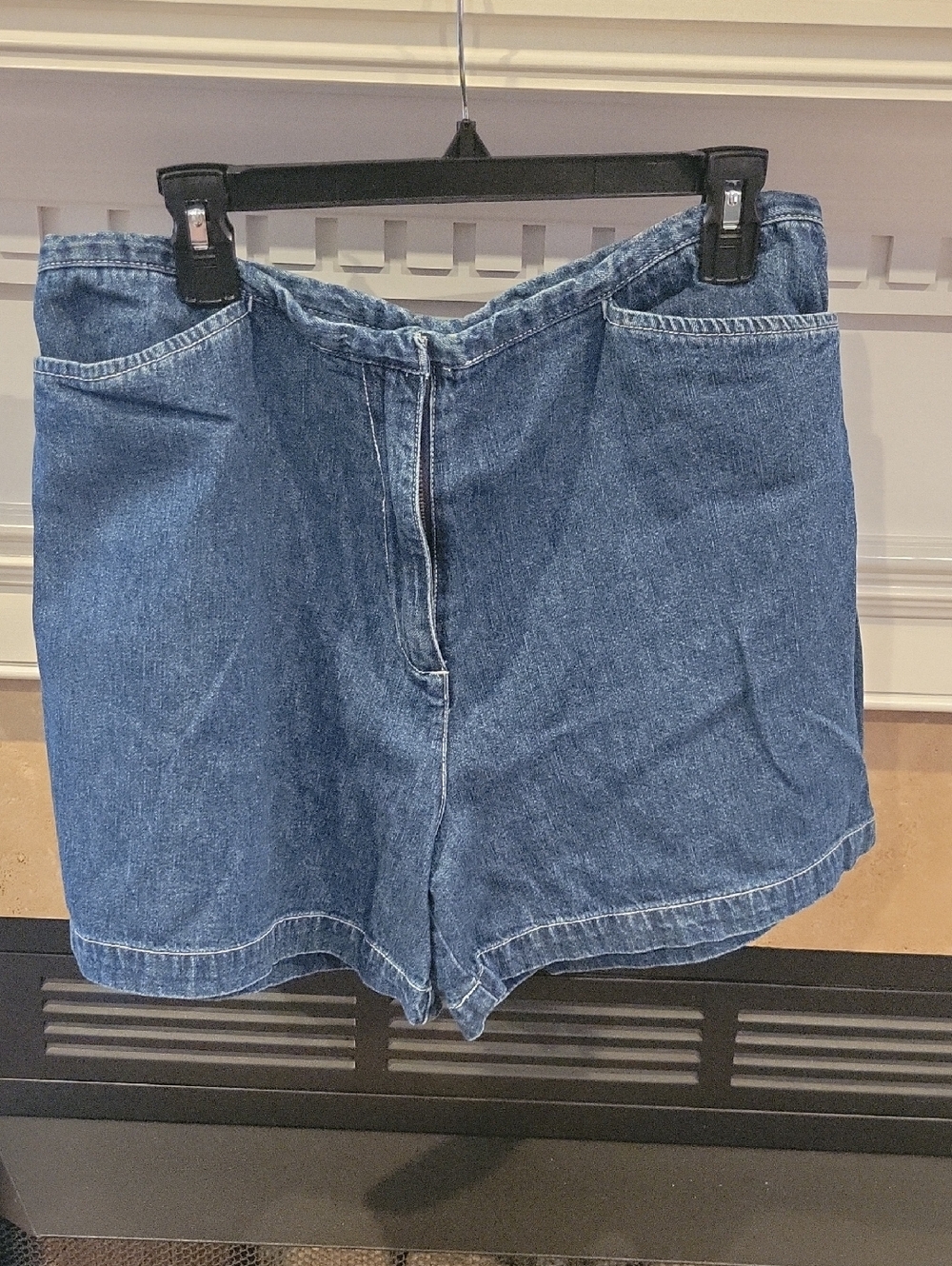Classic Women's Denim Jean Shorts in Blue